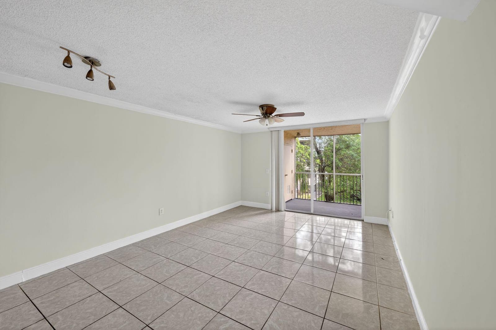 8363 Lake Drive 308 — photo 3