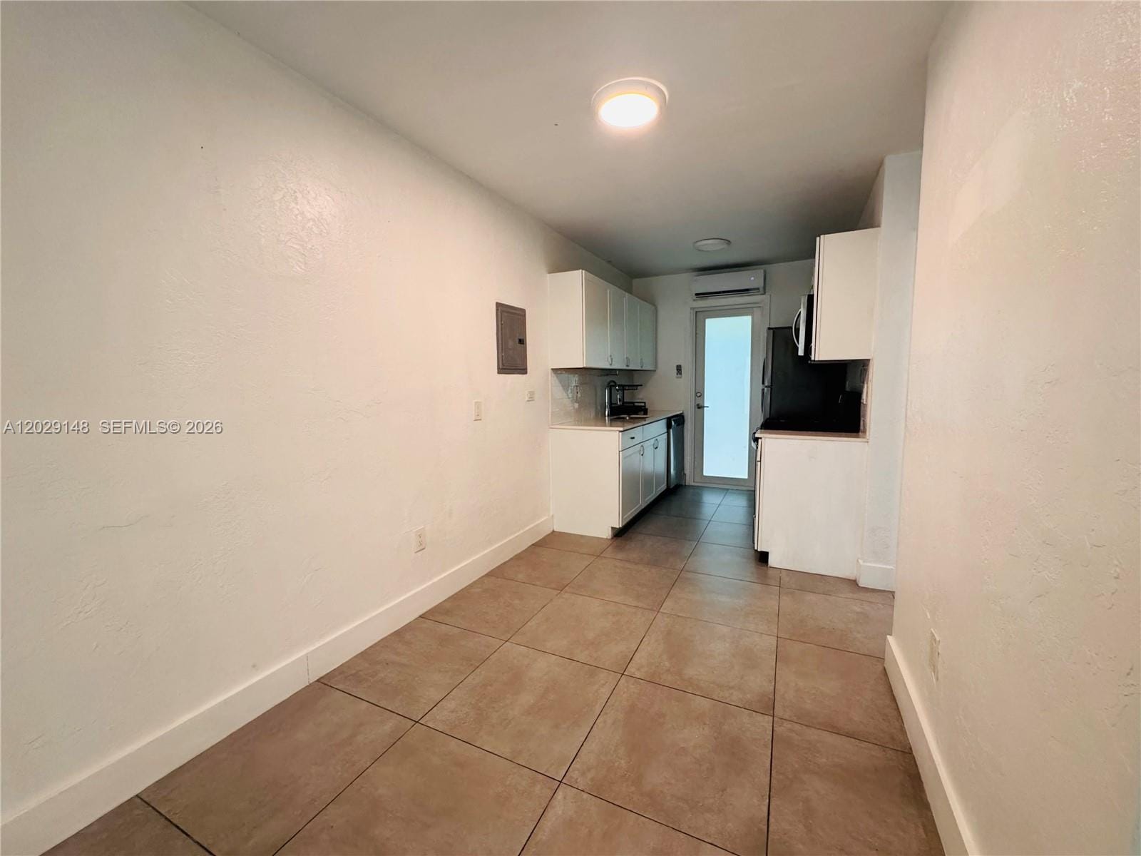 75 Washington Avenue 10, Miami Beach, FL 33139 photo 2
