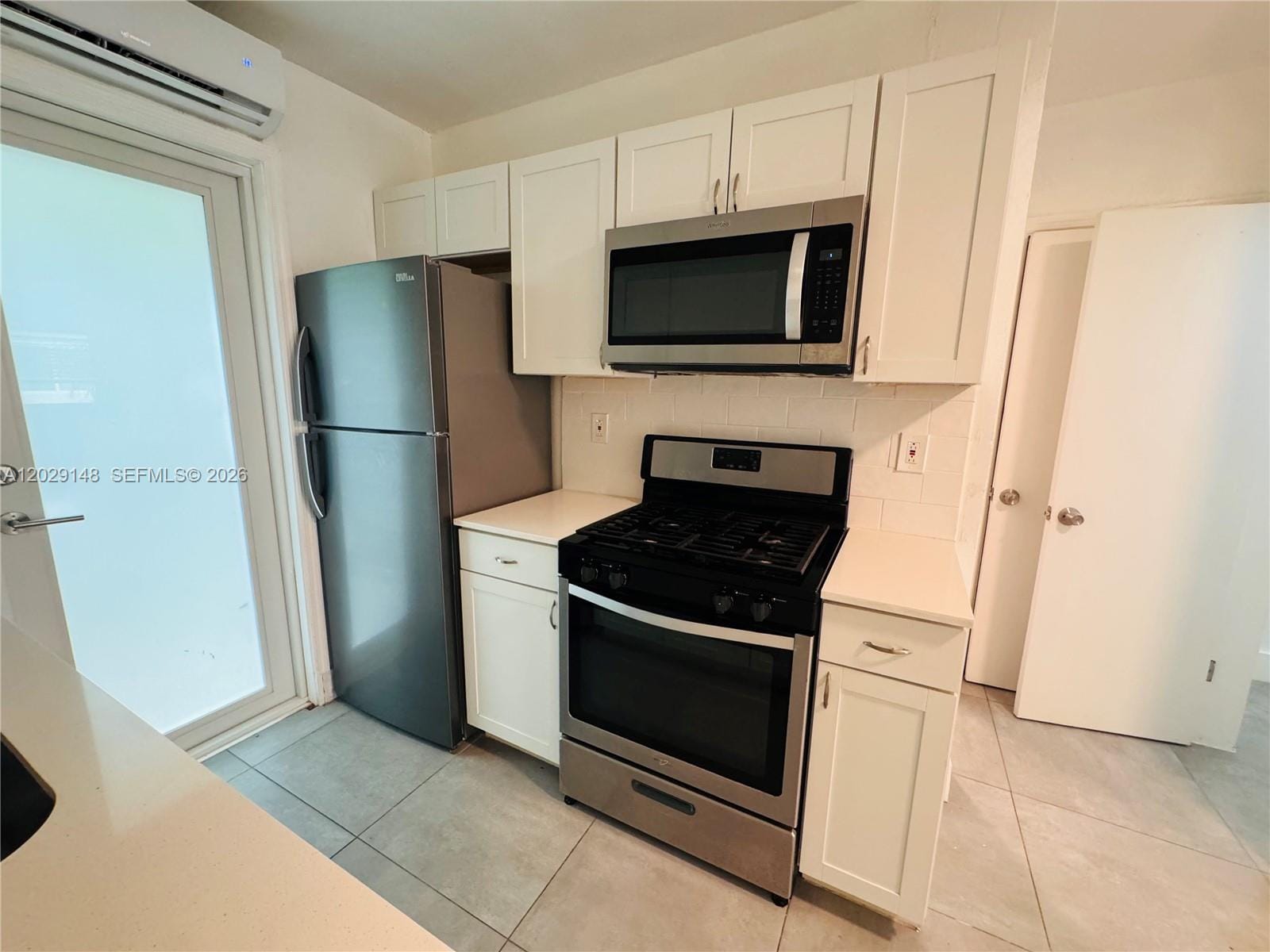 75 Washington Avenue 10, Miami Beach, FL 33139 photo 4