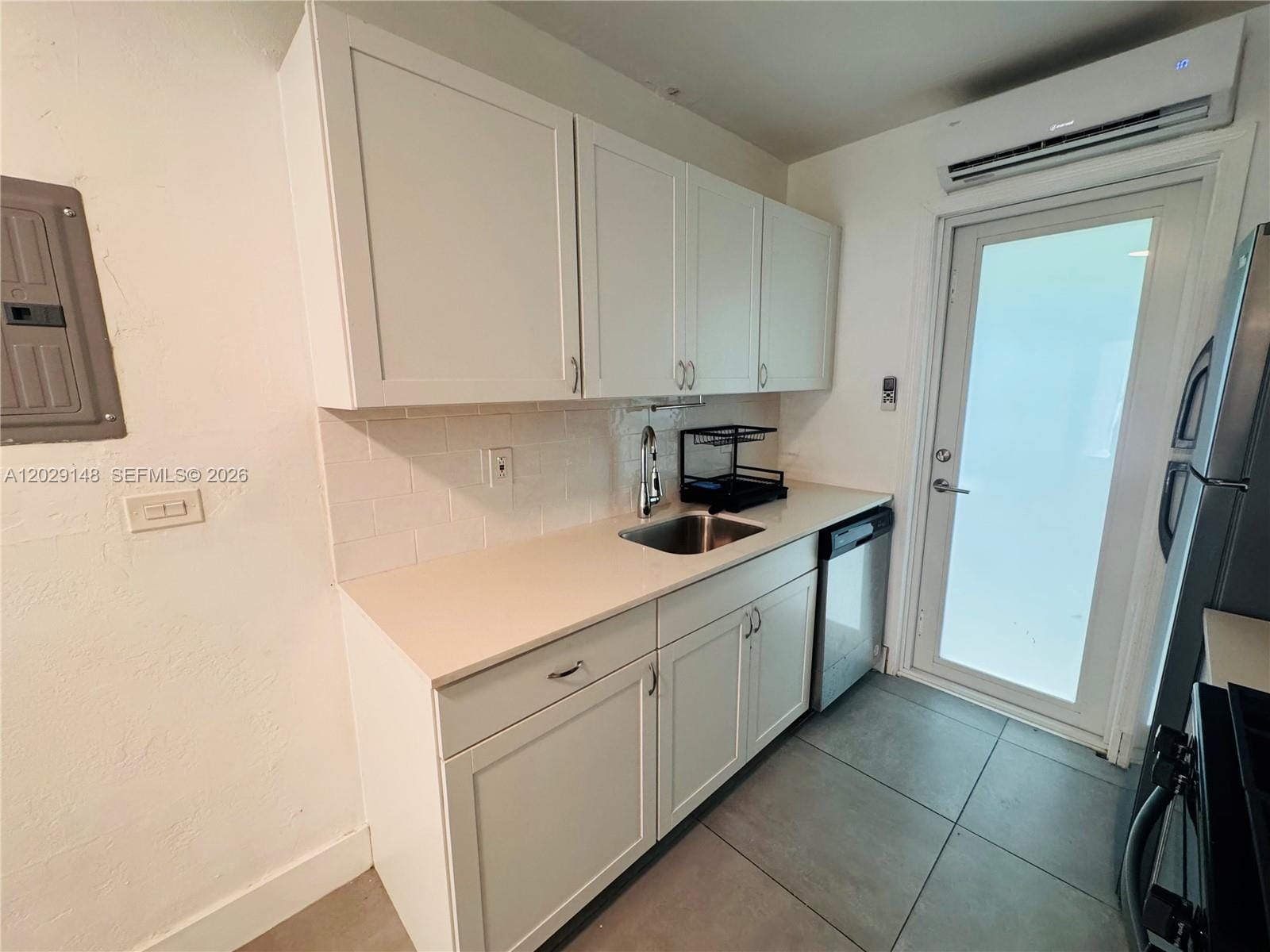 75 Washington Avenue 10, Miami Beach, FL 33139 photo 5