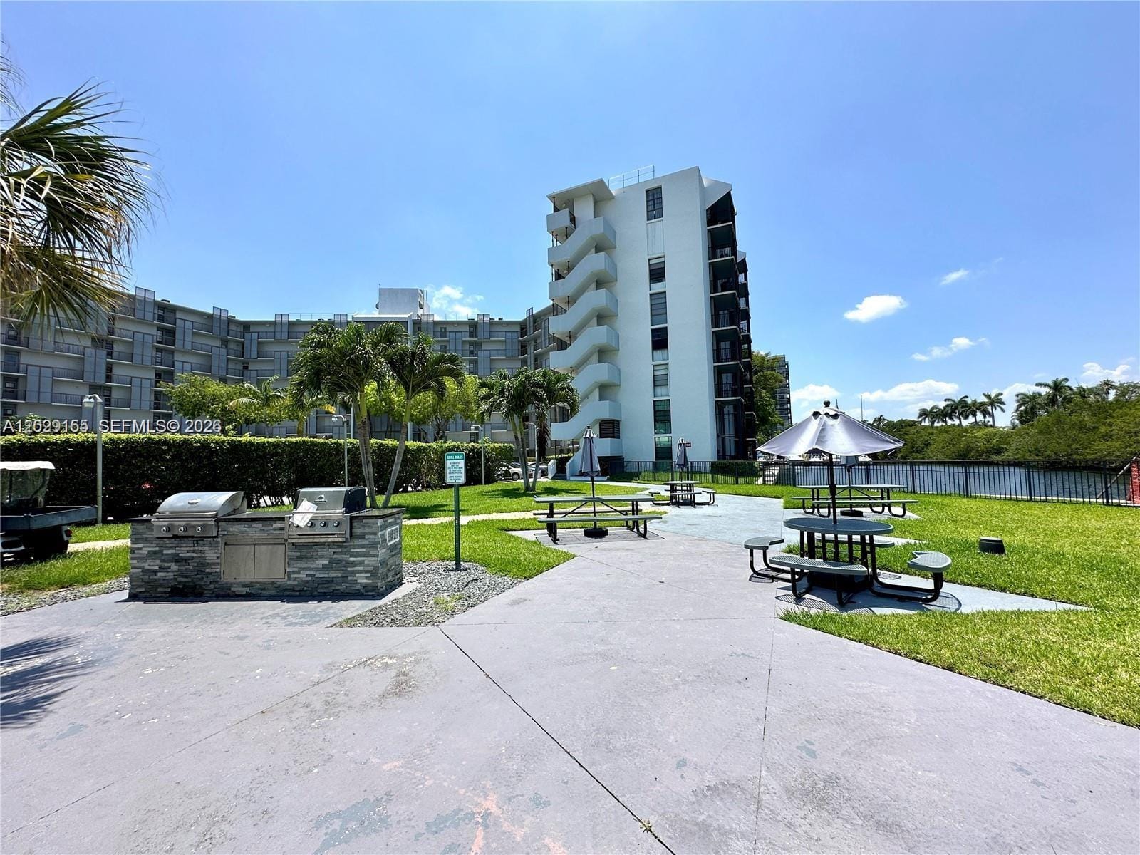 3475 N Country Club Drive 503, Aventura, FL 33180 photo 18
