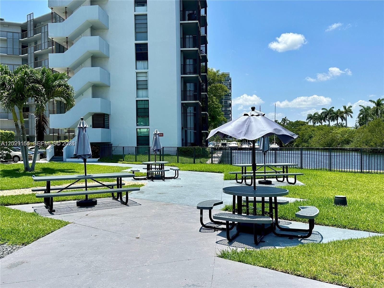 3475 N Country Club Drive 503, Aventura, FL 33180 photo 19