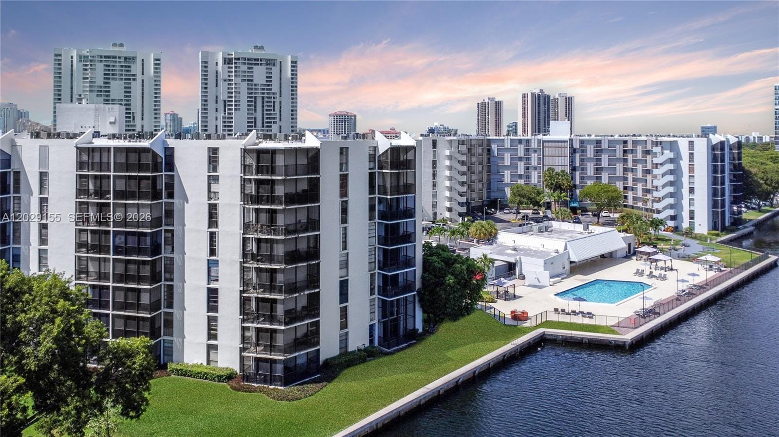 3475 N Country Club Drive 503, Aventura, FL 33180 photo 24
