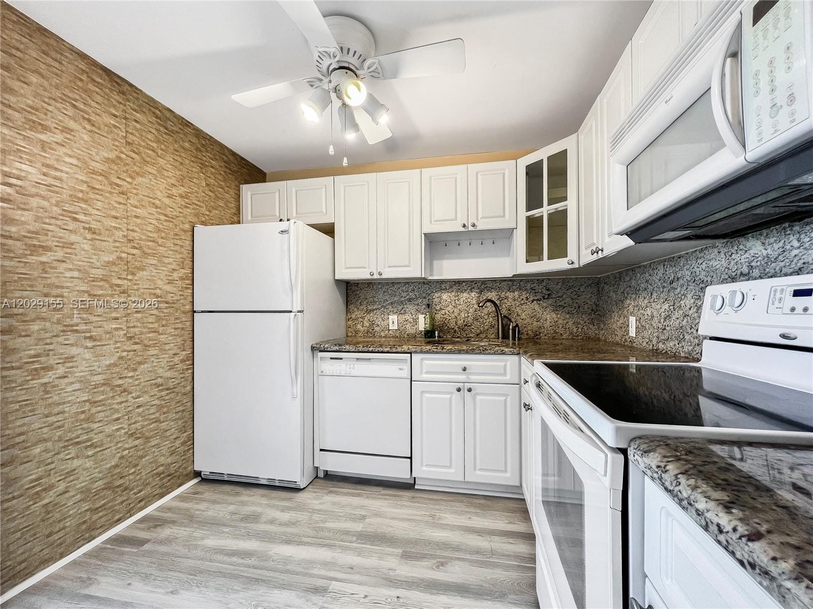 3475 N Country Club Drive 503, Aventura, FL 33180 photo 4