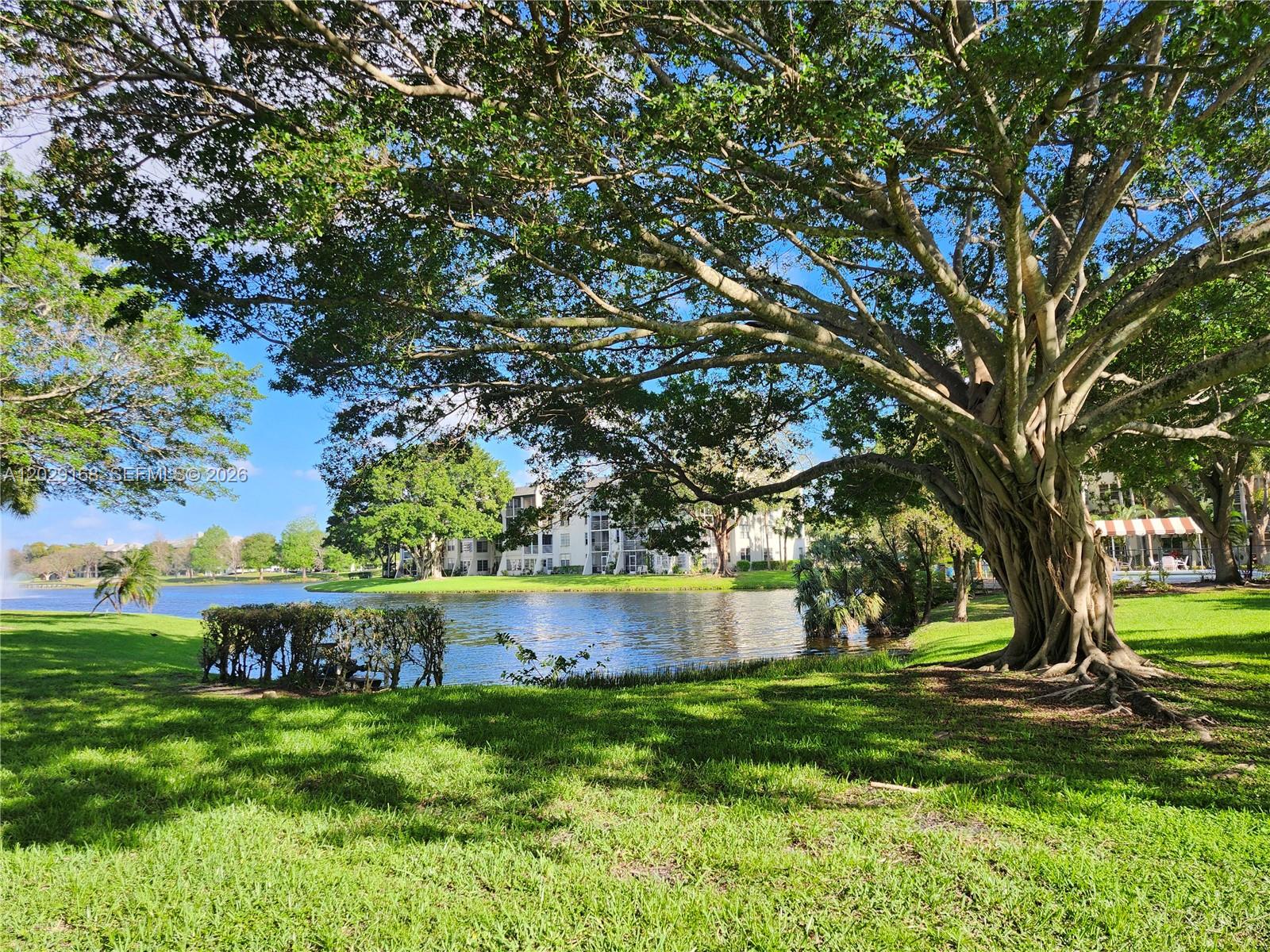 9410 Poinciana Place 101, Davie, FL 33324, Davie