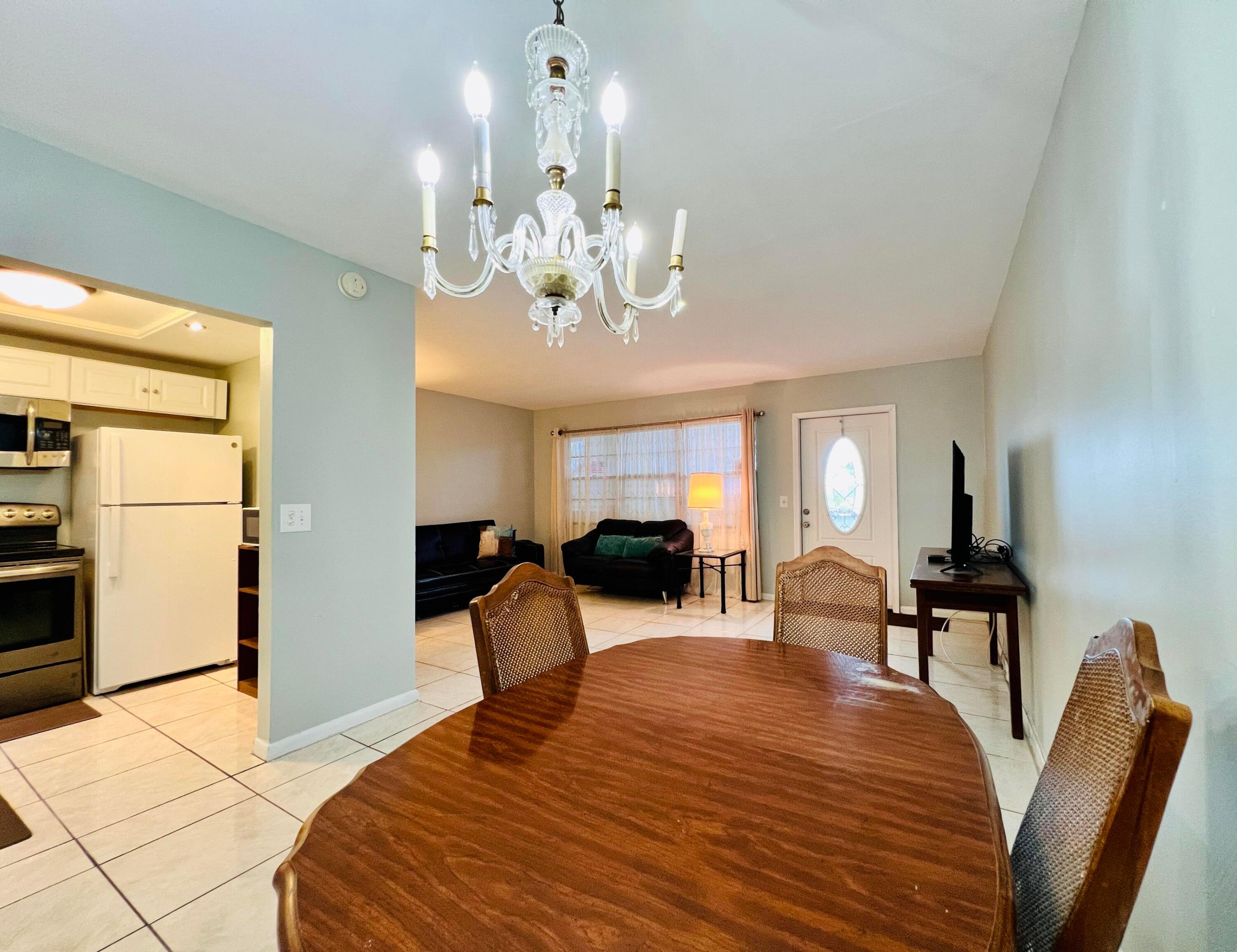 330 Southampton B, West Palm Beach, FL 33417, West Palm Beach