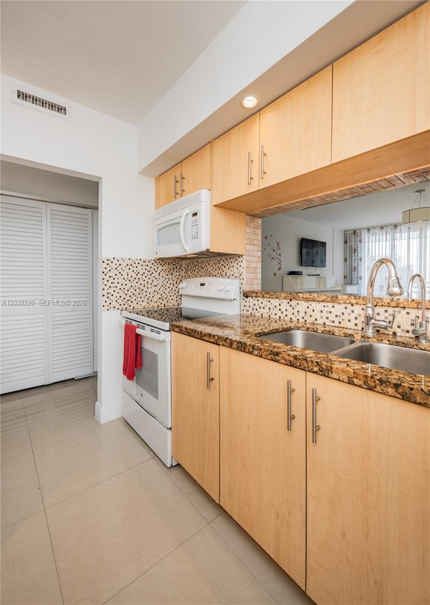 3505 S Ocean Drive 221, Hollywood, FL 33019 photo 13