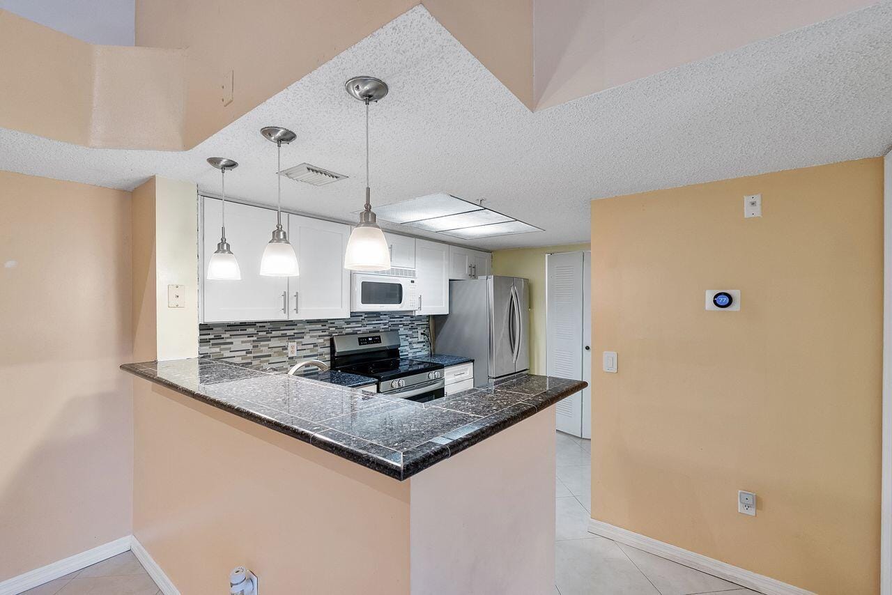5011 Wiles Road Unit 303, Coconut Creek, FL 33073 photo 23