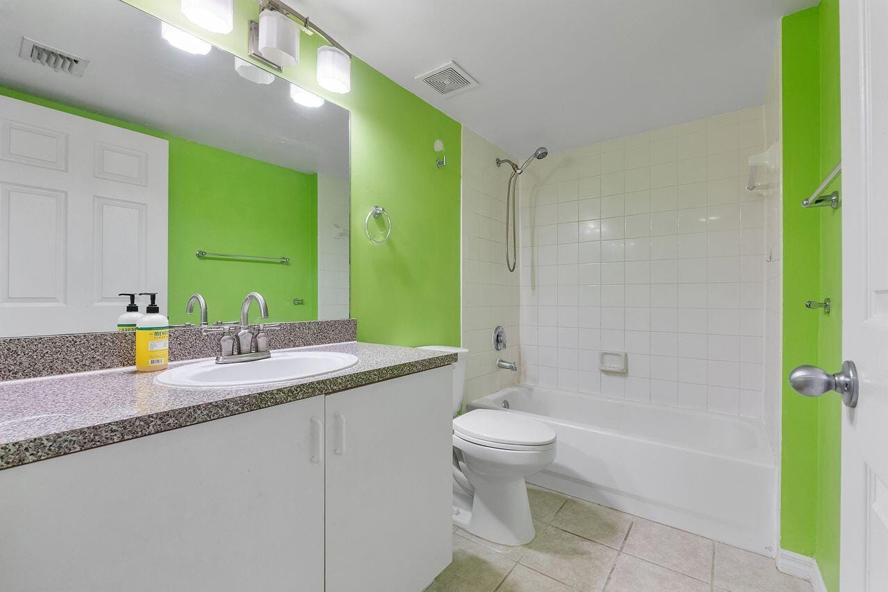 5011 Wiles Road Unit 303, Coconut Creek, FL 33073 photo 26