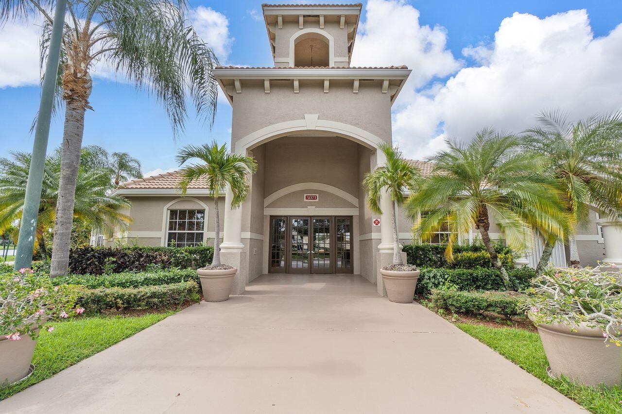 5011 Wiles Road Unit 303, Coconut Creek, FL 33073 photo 27