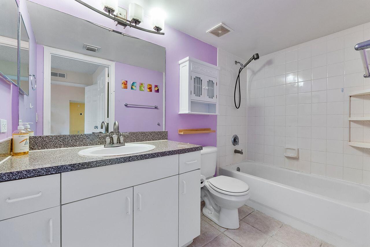 5011 Wiles Road Unit 303 — photo 9