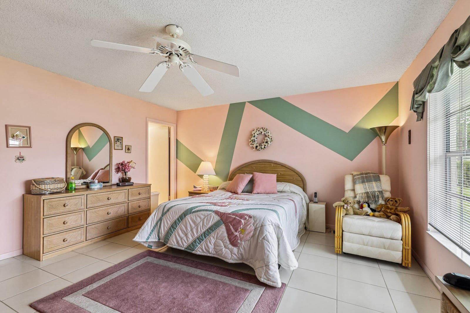 475 Holyoke Lane — photo 9