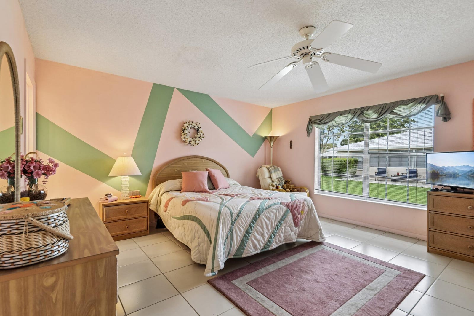475 Holyoke Lane — photo 10