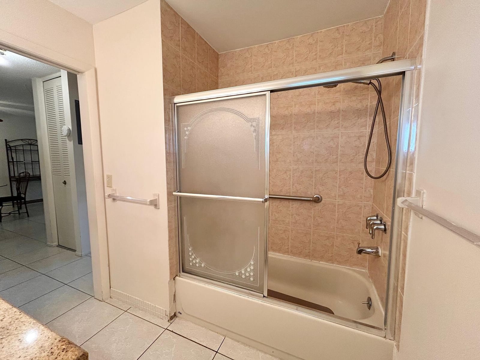 2854 E Ashley Dr Drive E B, West Palm Beach, FL 33415 photo 14