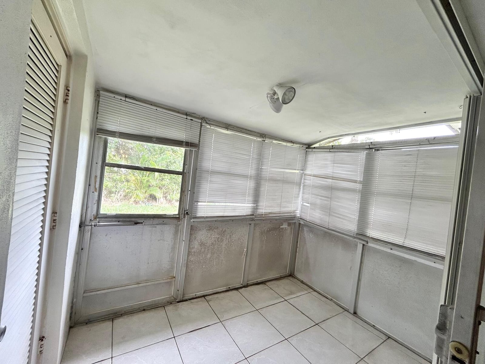 2854 E Ashley Dr Drive E B — photo 7