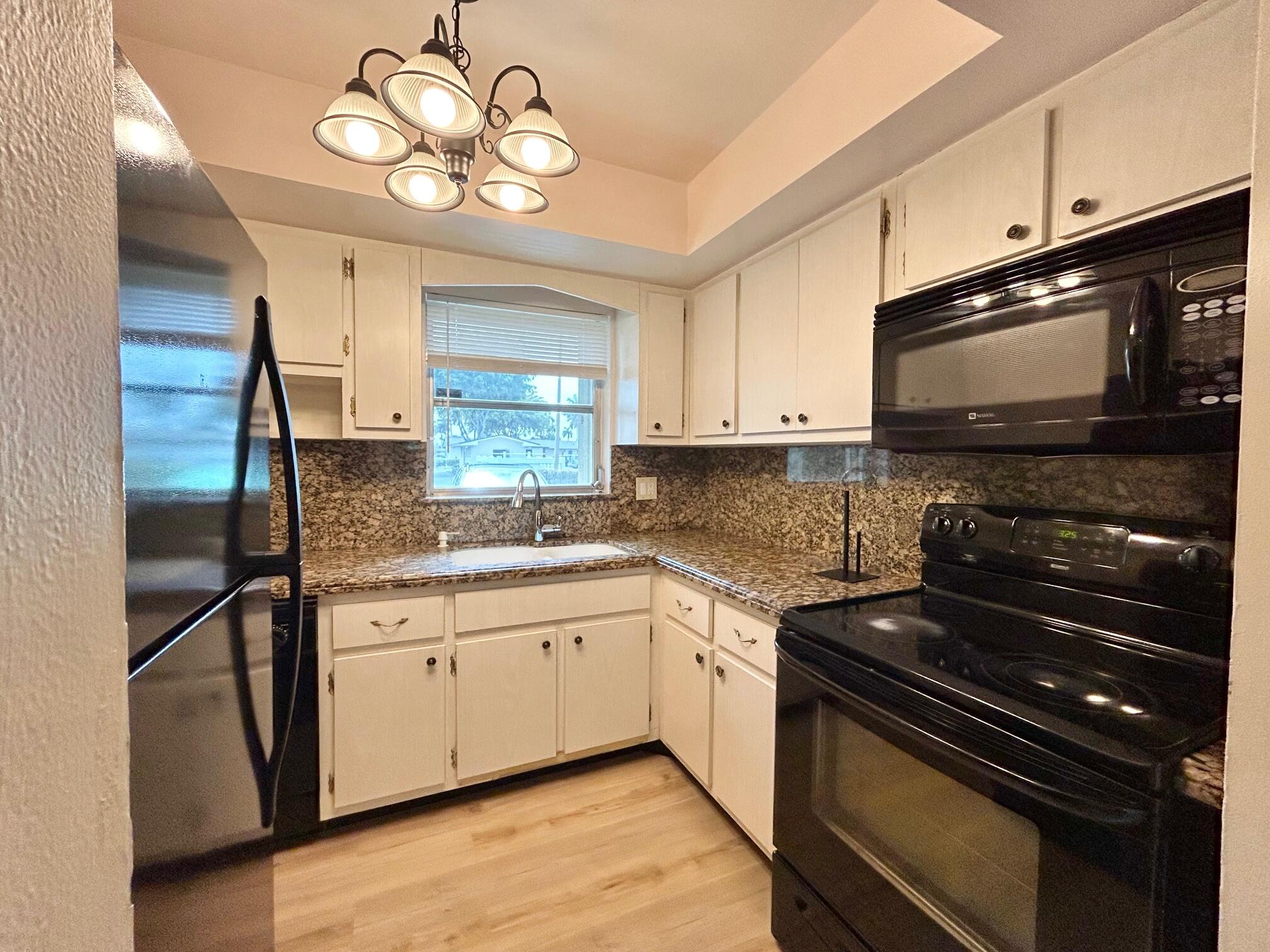2854 E Ashley Dr Drive E B, West Palm Beach, FL 33415, West Palm Beach