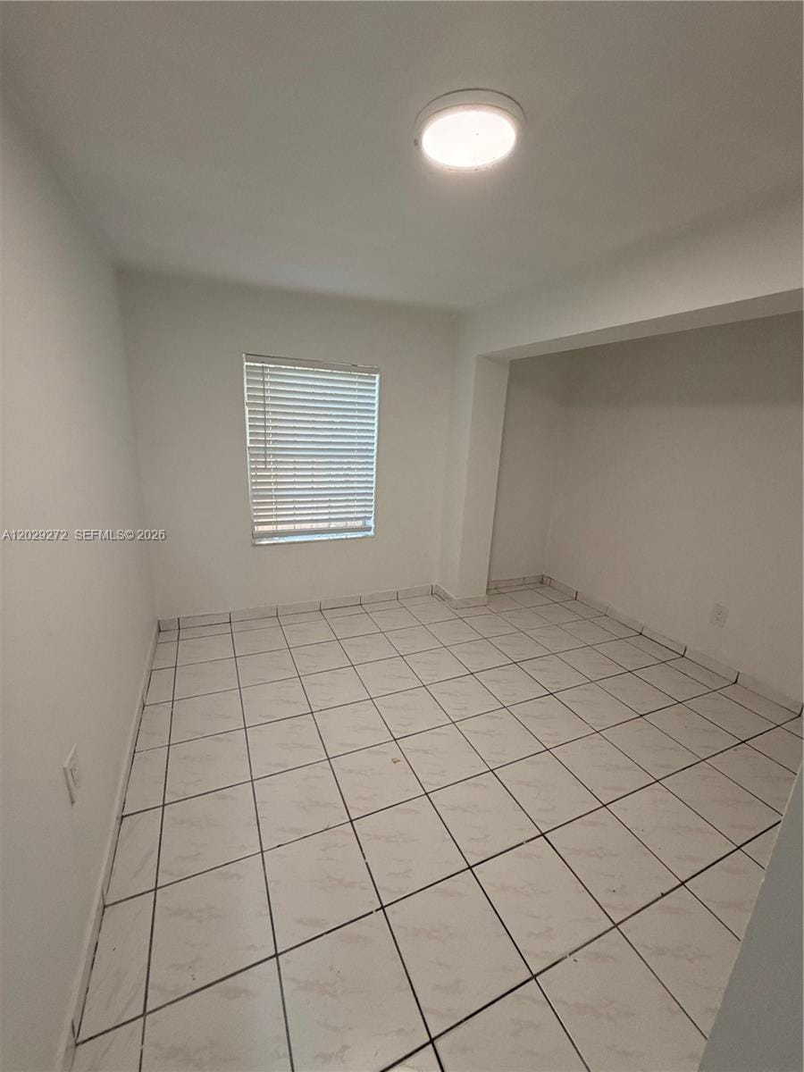 2420 NW 31st Street 3 — photo 10