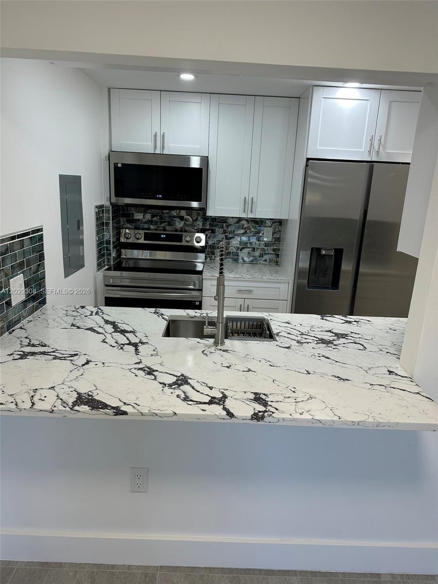 5280 NW 7th Street 306 — photo 2