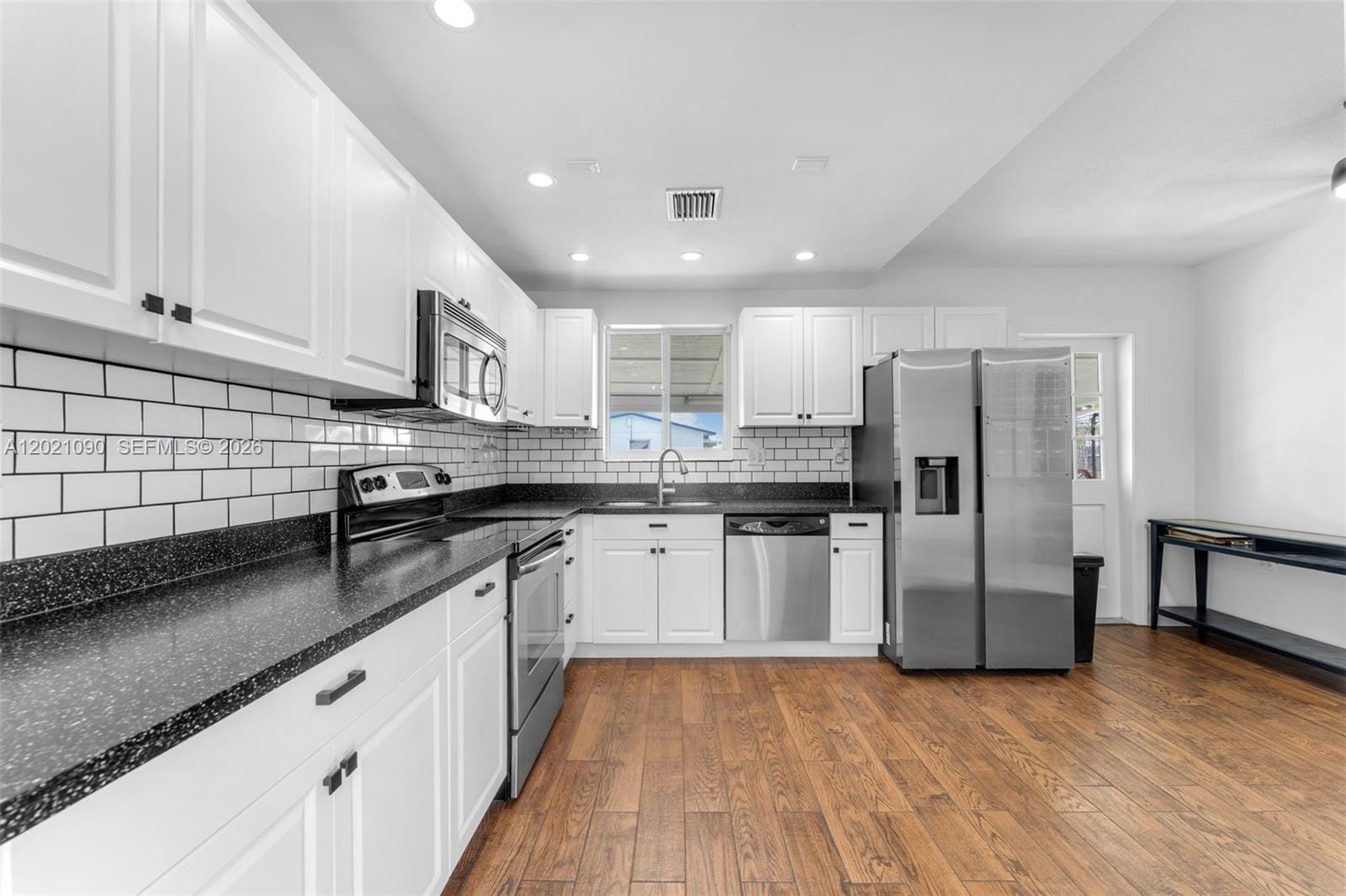 16325 SW 276th Terrace, Homestead, FL 33031 photo 8