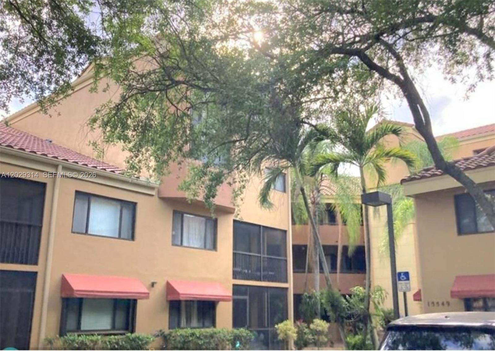 15495 N Miami Lakeway N 105-4 105-4, Miami Lakes, FL 33014