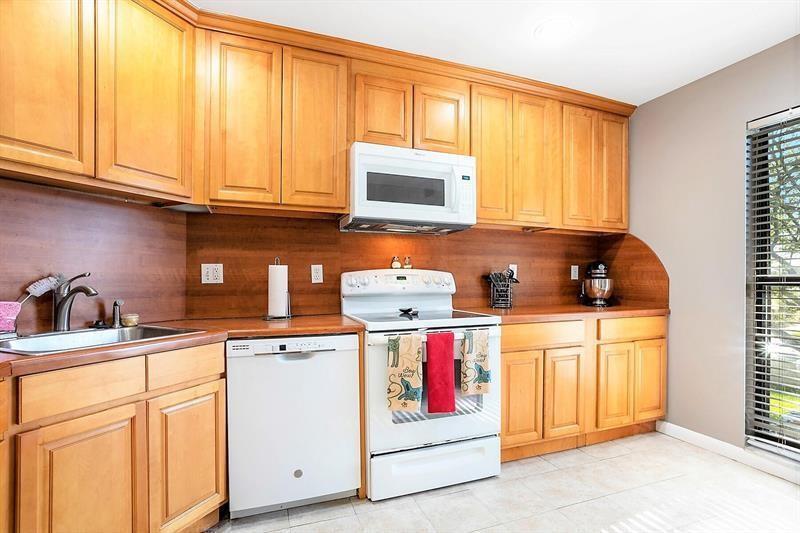 1700 Presidential Way 203, West Palm Beach, FL 33401, West Palm Beach