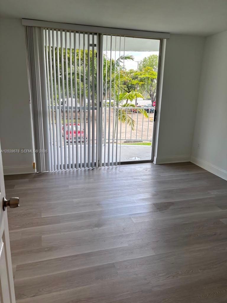 492 NW 165th St Road C-211, Miami, FL 33169 photo 20