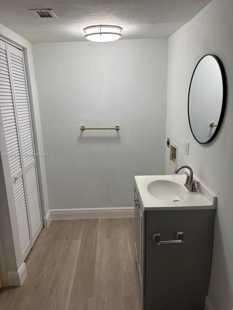 492 NW 165th St Road C-211, Miami, FL 33169 photo 27