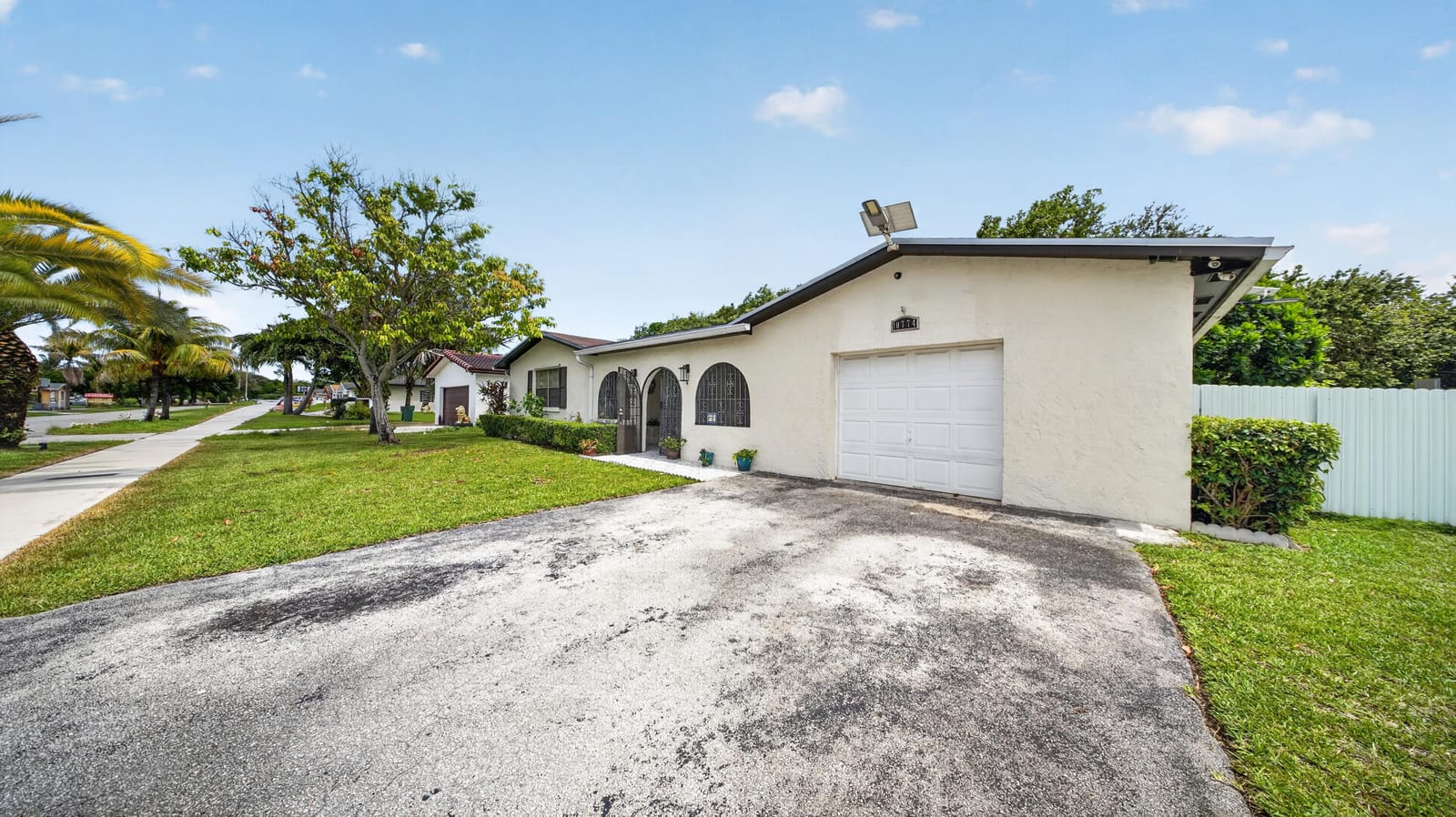 10774 SW 175th Terrace, Miami, FL 33157 photo 2