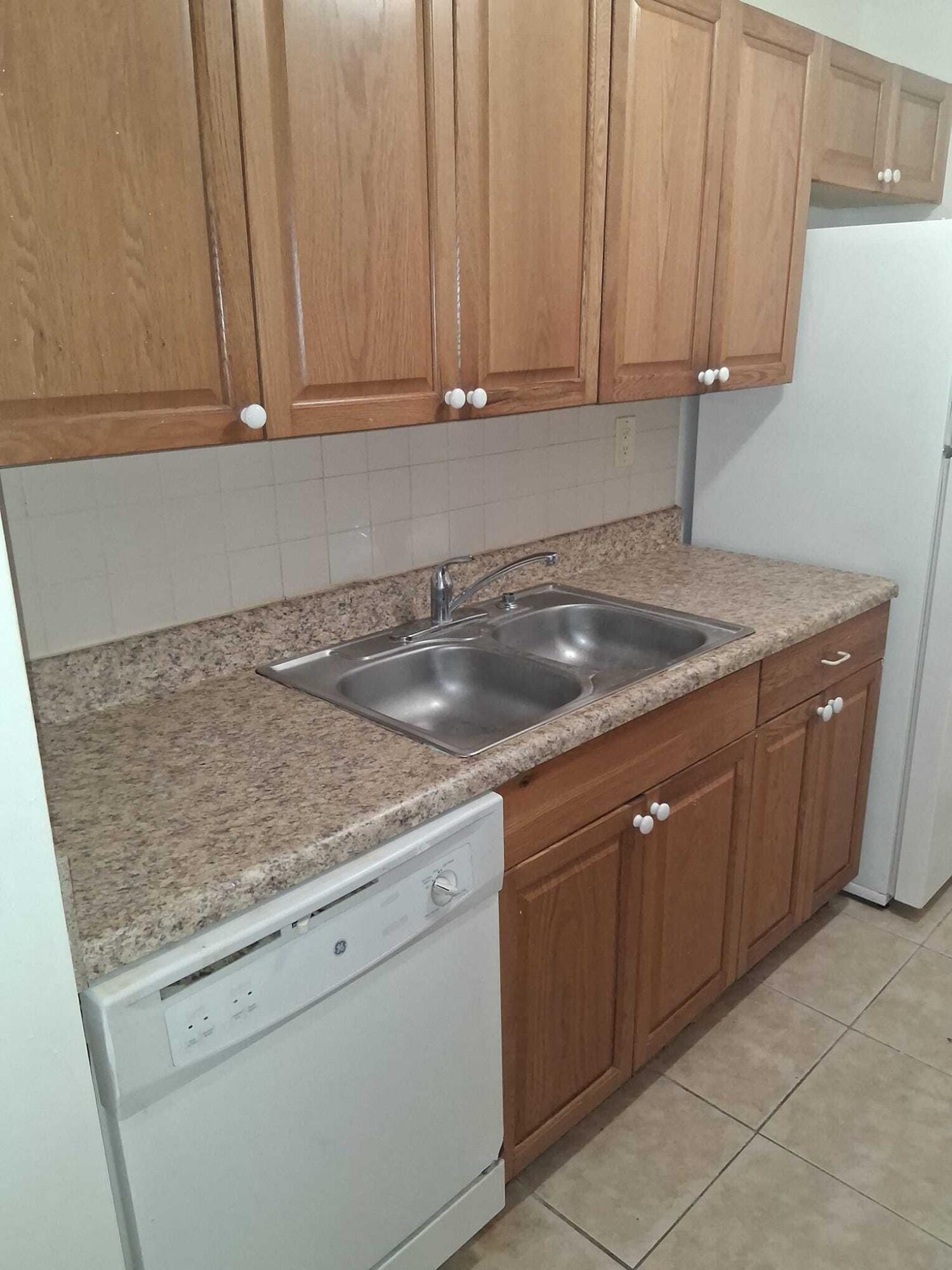 1080 N Benoist Farms Road 204 — photo 11