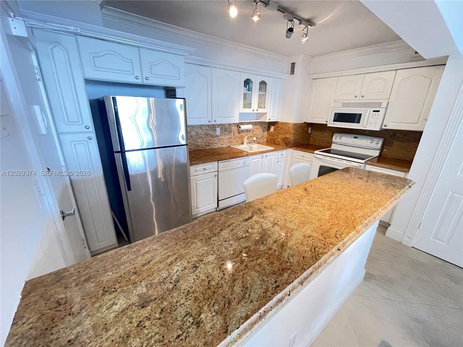 9195 Collins Avenue 1001 — photo 10