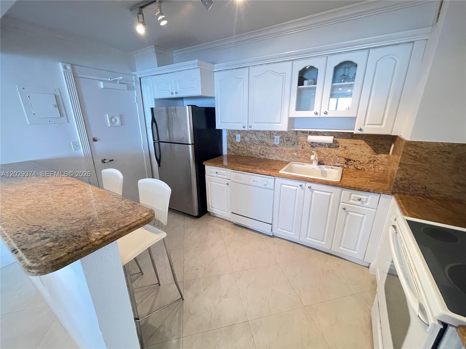 9195 Collins Avenue 1001 — photo 12