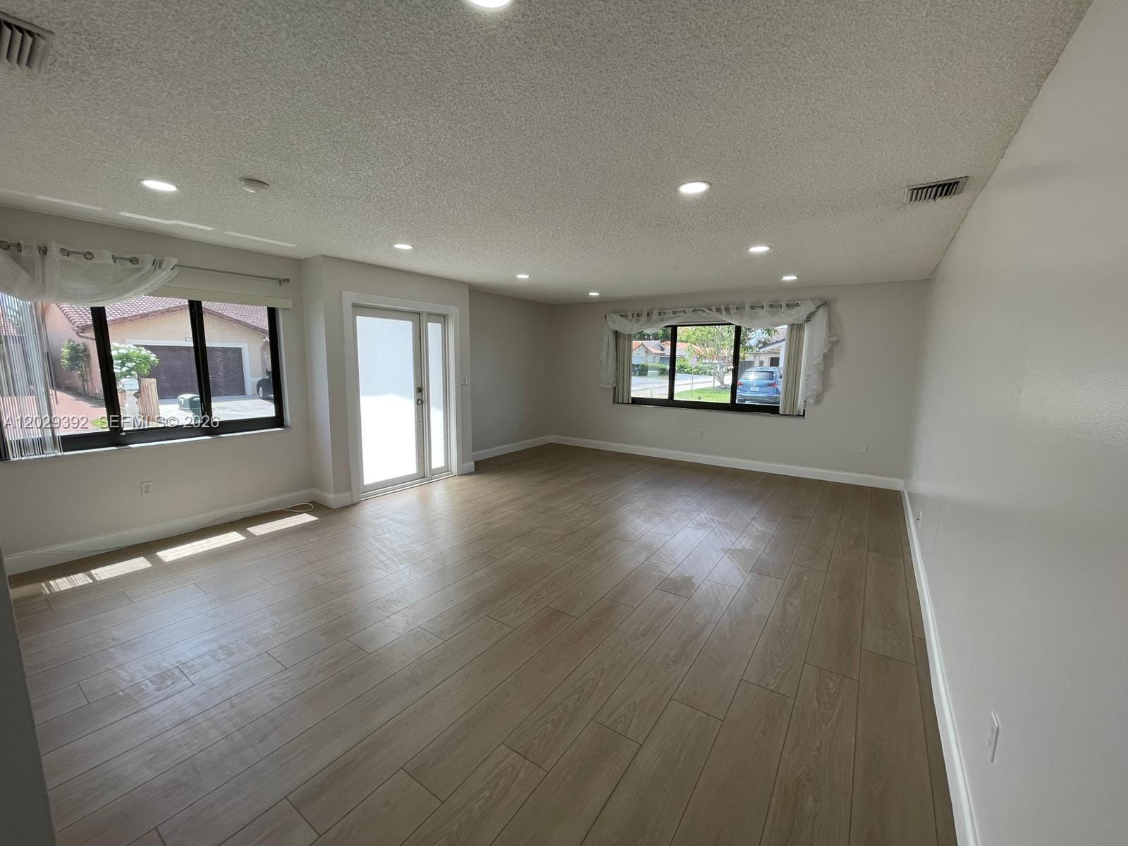 1727 SW 136th Place — photo 2