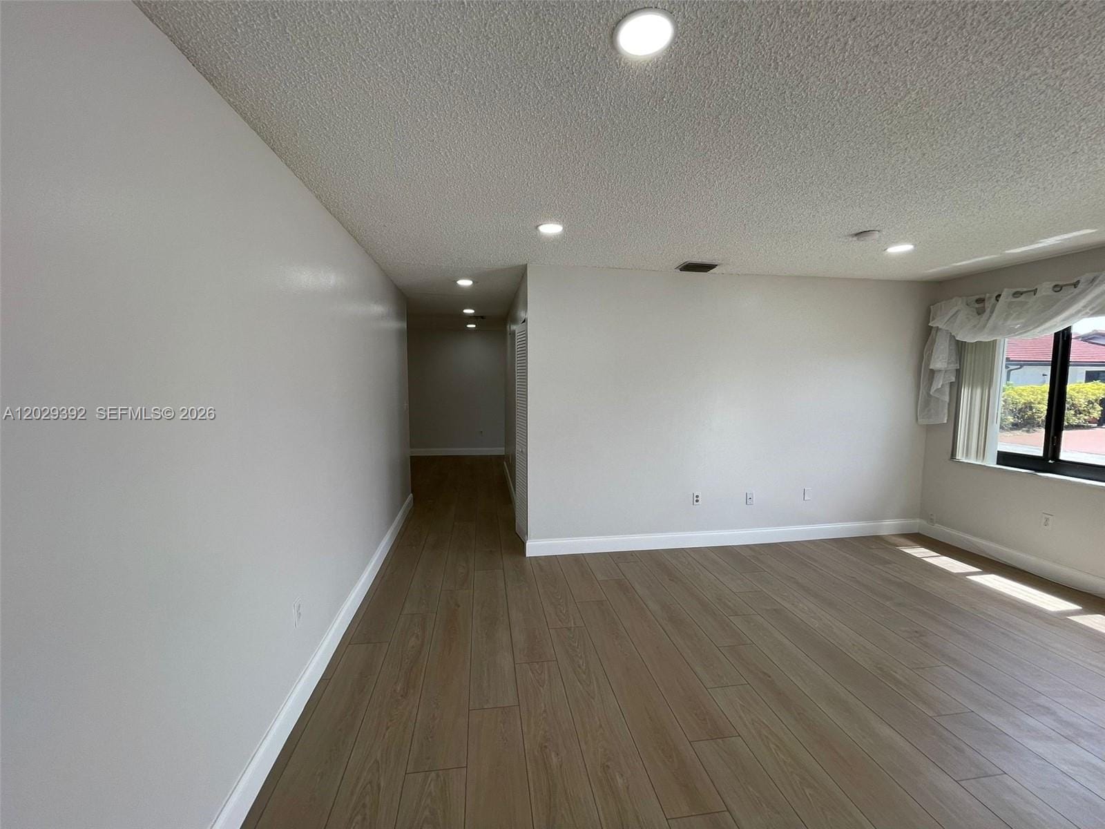 1727 SW 136th Place — photo 4