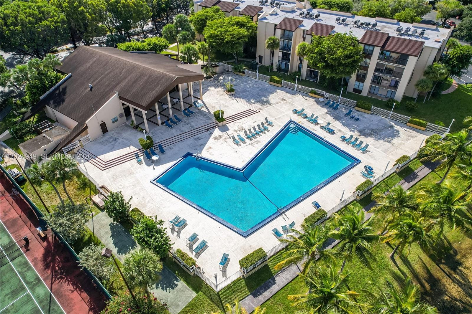 14501 N Kendall Drive 212H — photo 8