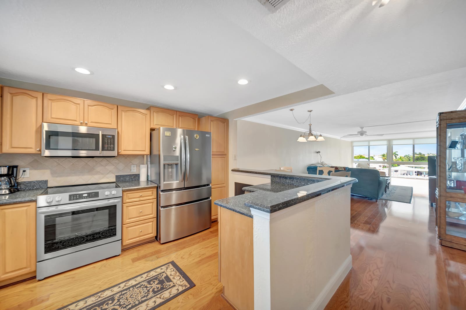 3100 NE 49 Street 403, Fort Lauderdale, FL 33308 photo 1