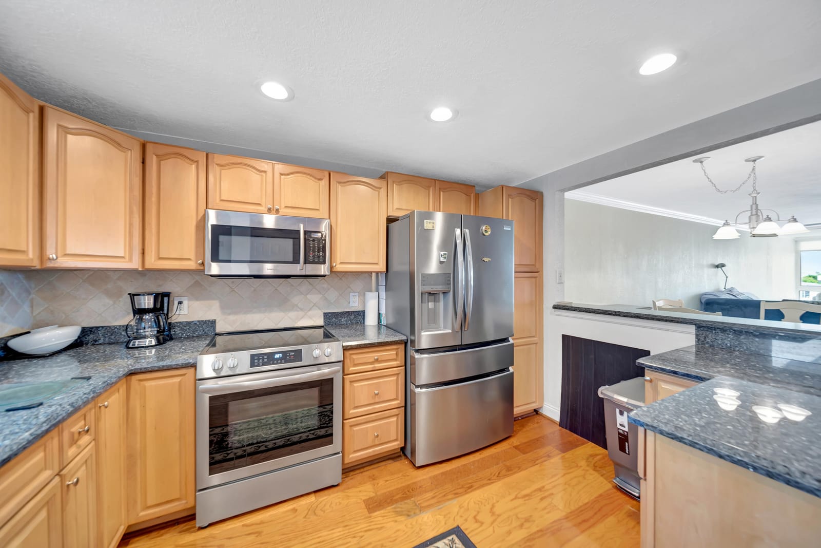 3100 NE 49 Street 403, Fort Lauderdale, FL 33308 photo 2