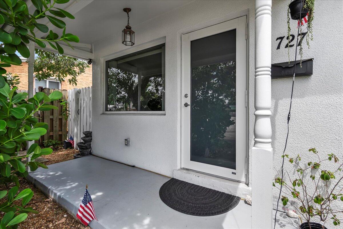 727 Bunker Road, West Palm Beach, FL 33405, West Palm Beach