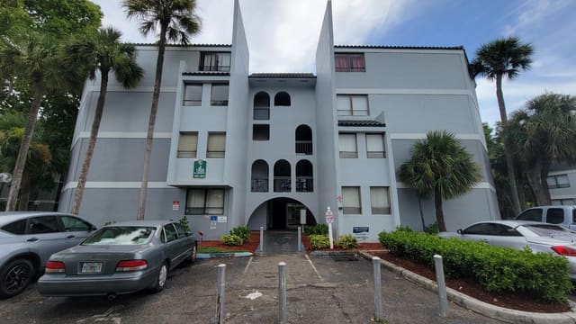 1950 N Congress Avenue 206, Presidential Golfview, West Palm Beach, FL