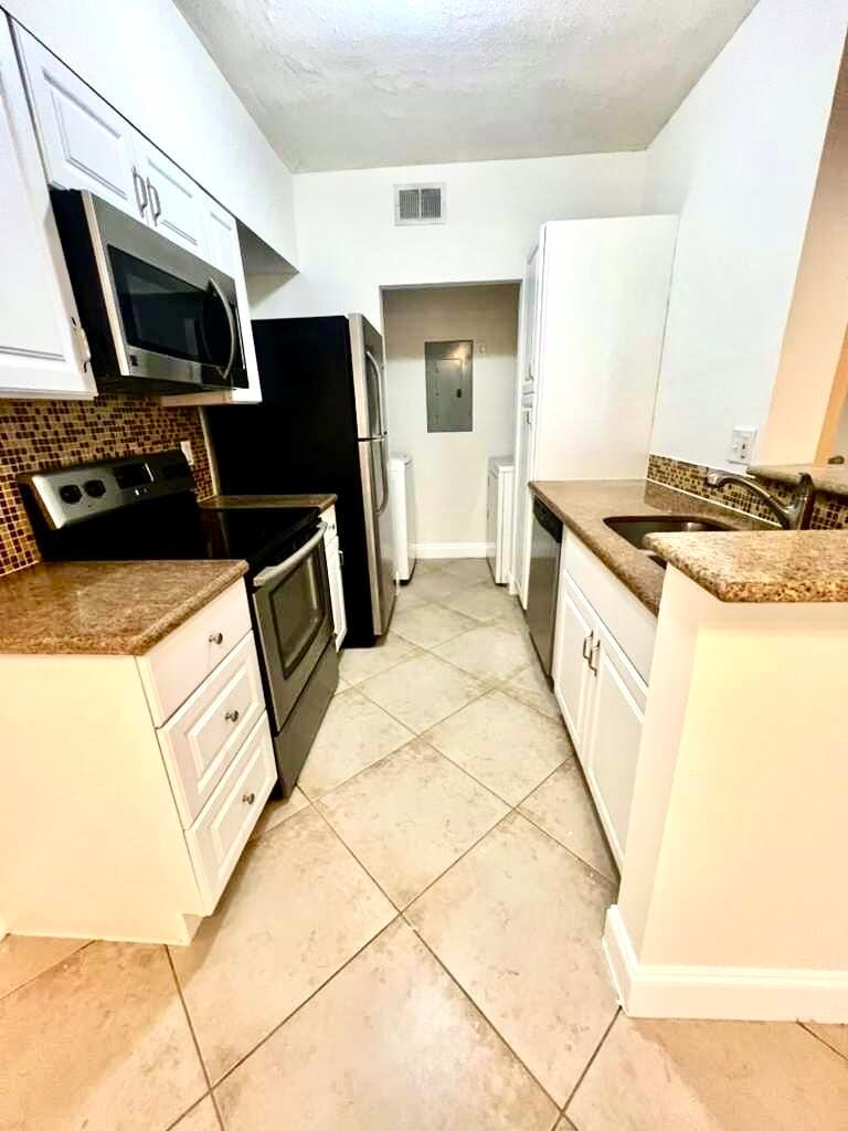 10354 Fox Trail Road S 1501 — photo 8