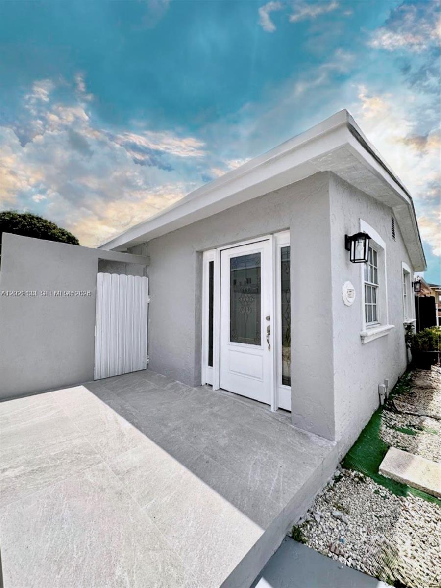 574 E 21st Street, Hialeah, FL 33013, Hialeah