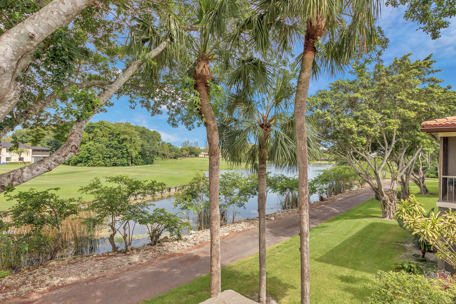 21866 Cypress Circle 31e — photo 3