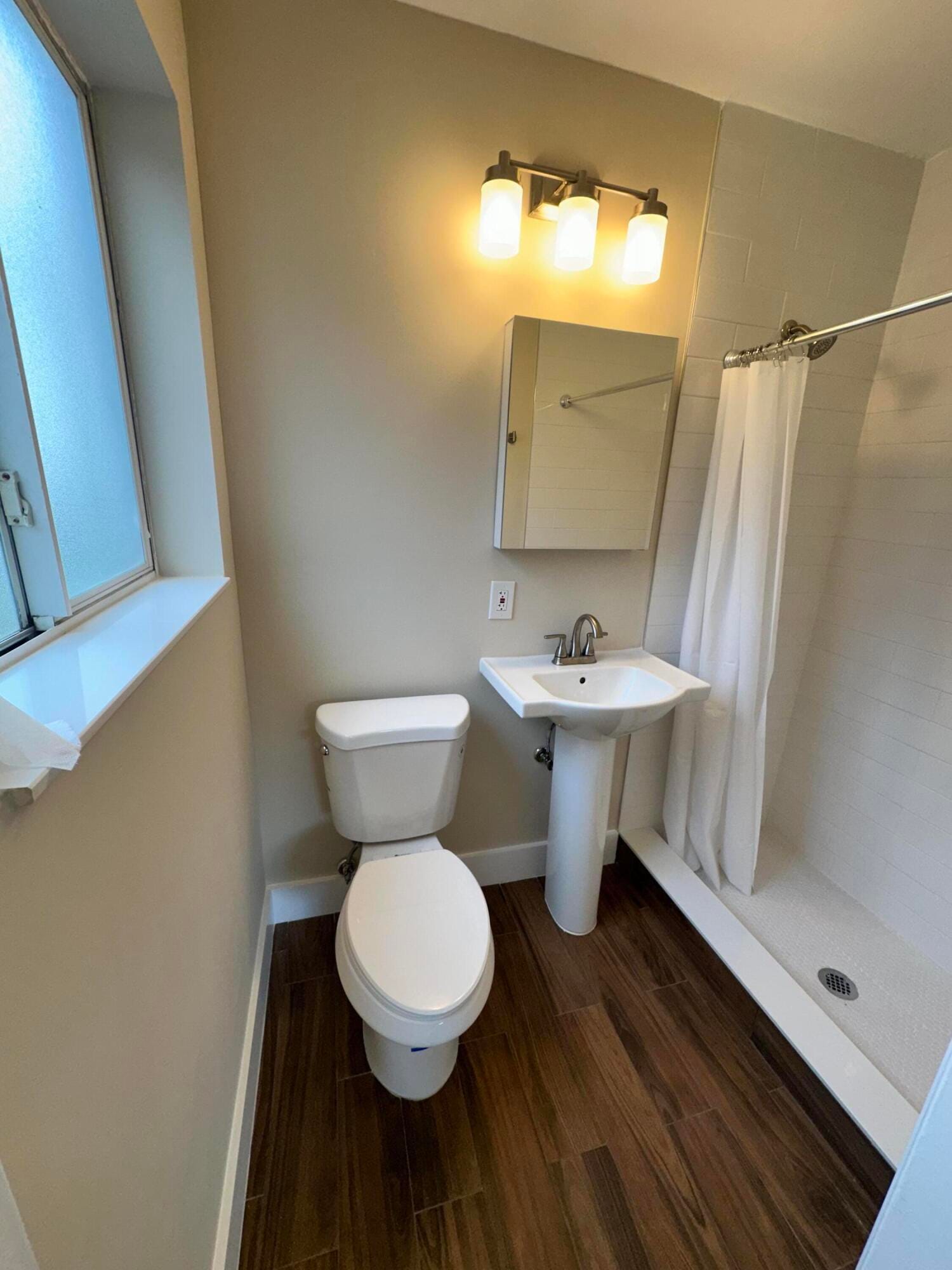 61 NW 35th Street 2 — photo 12