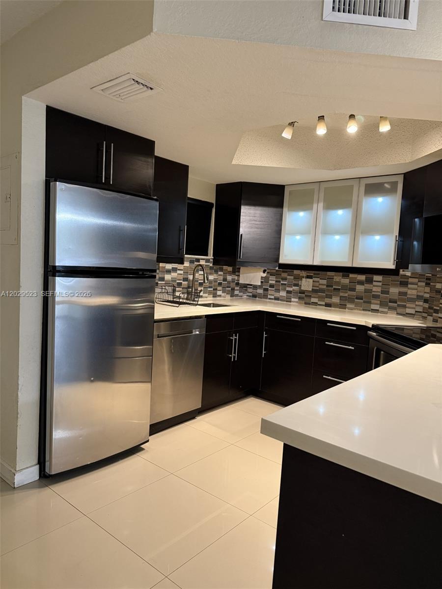 8225 Lake Drive 107, Doral, FL 33166, Doral
