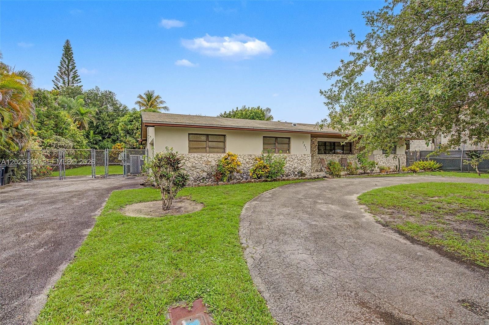 7931 SW 59th Avenue, South Miami, FL 33143 photo 3