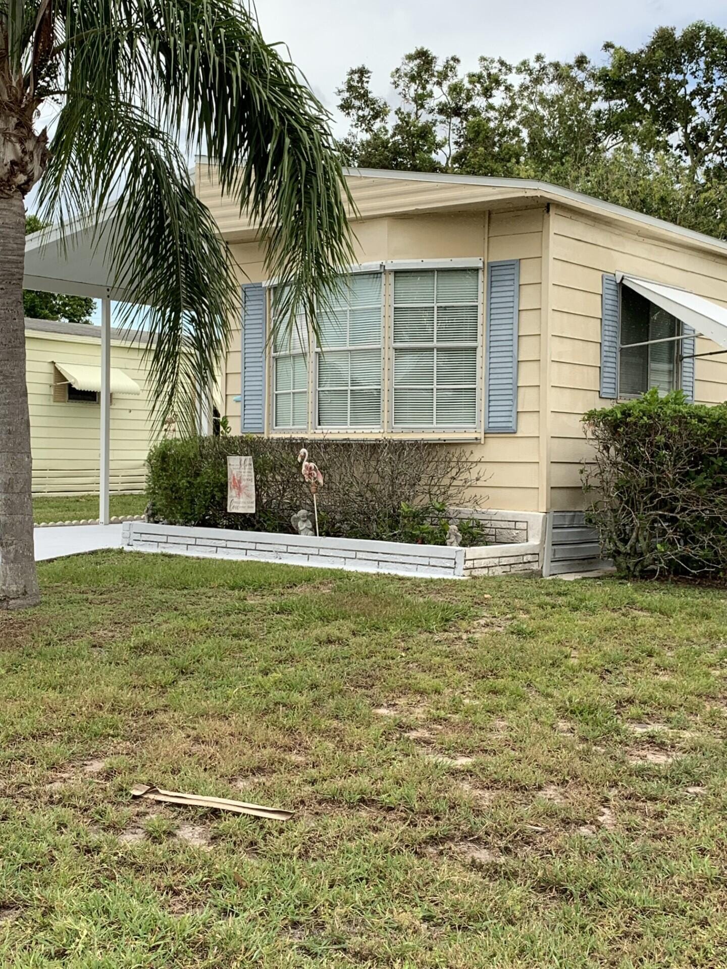 125 E Caribbean, Port St. Lucie, FL 34952 photo 2