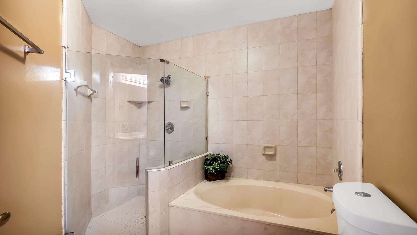 9720 SW 12th Street, Pembroke Pines, FL 33025 photo 13