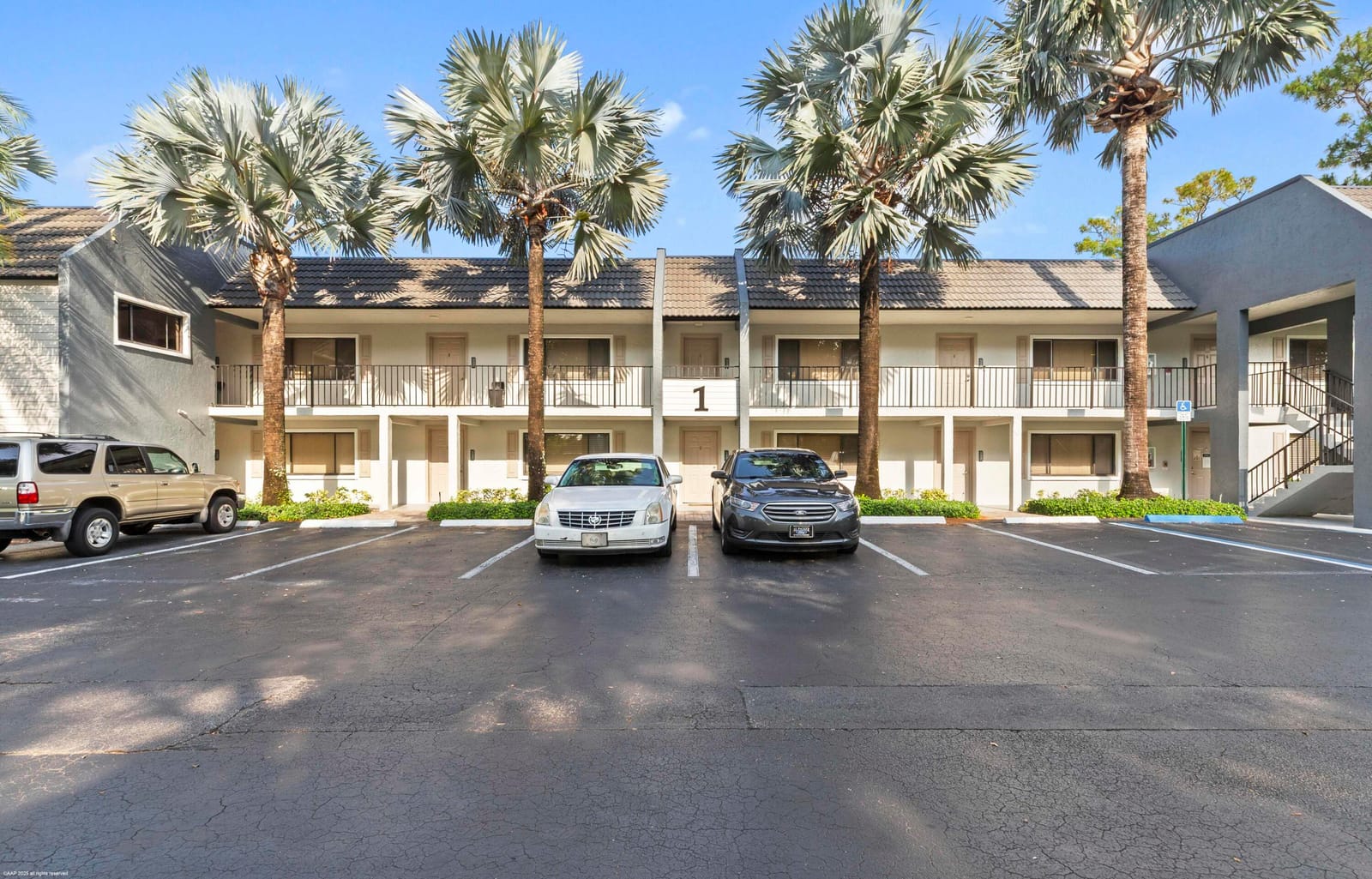 711 Forest Club Drive 108 — photo 3