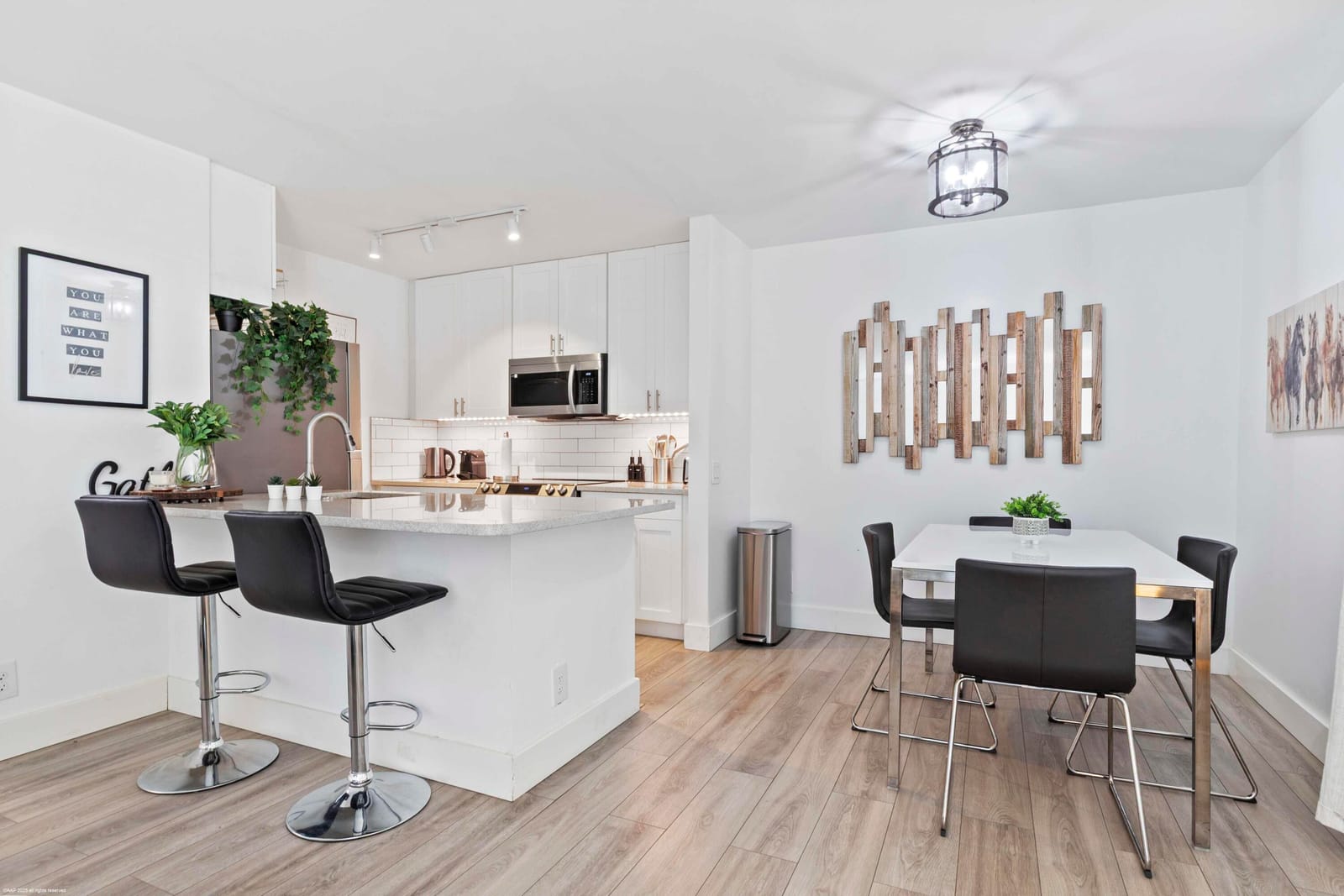 711 Forest Club Drive 108 — photo 5