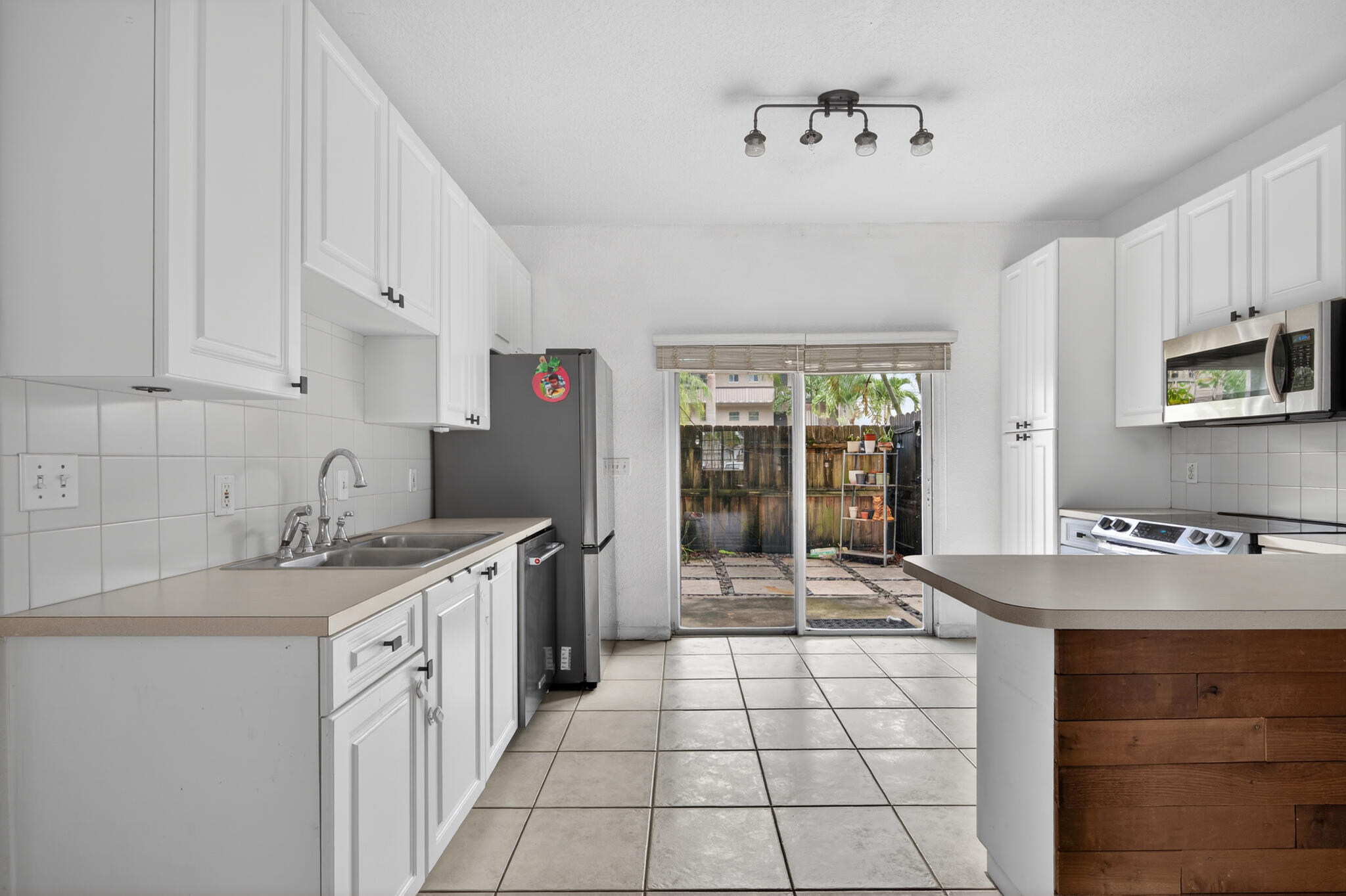 4902 Washington Street 4, Hollywood, FL 33021, Hollywood