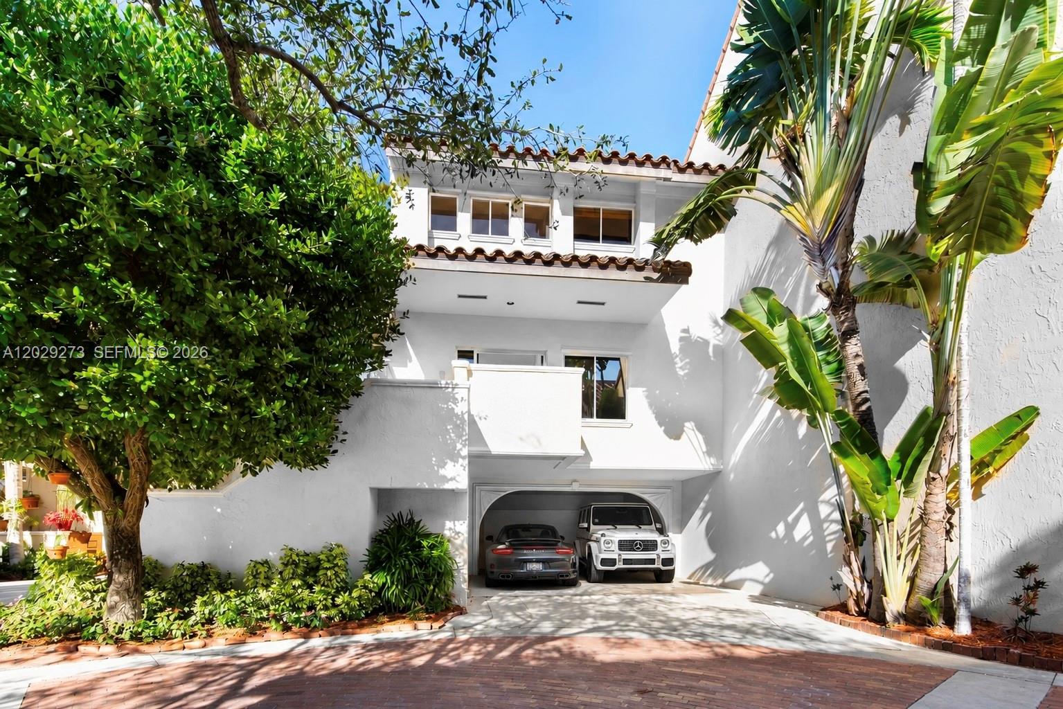 2000 S Bayshore Drive 58, Miami, FL 33133, Miami